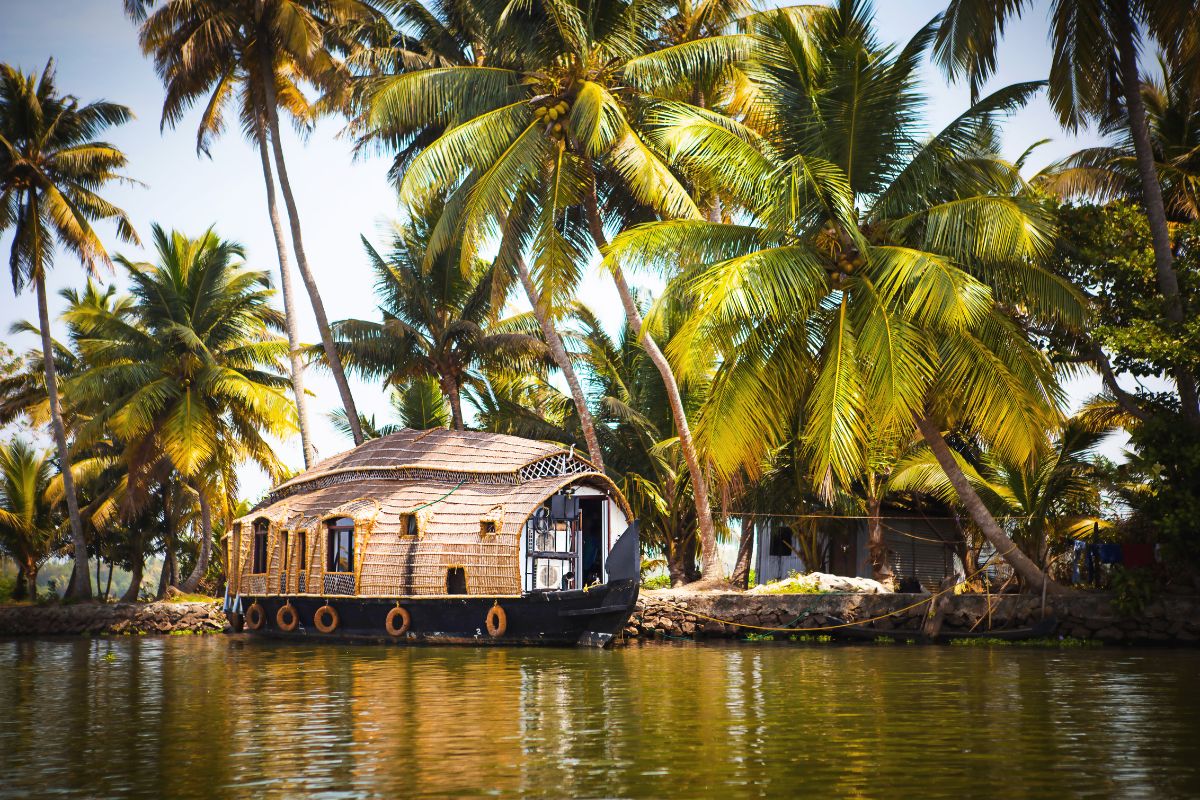 Kerala backwaters, hill stations, beaches and Ayurveda experiences