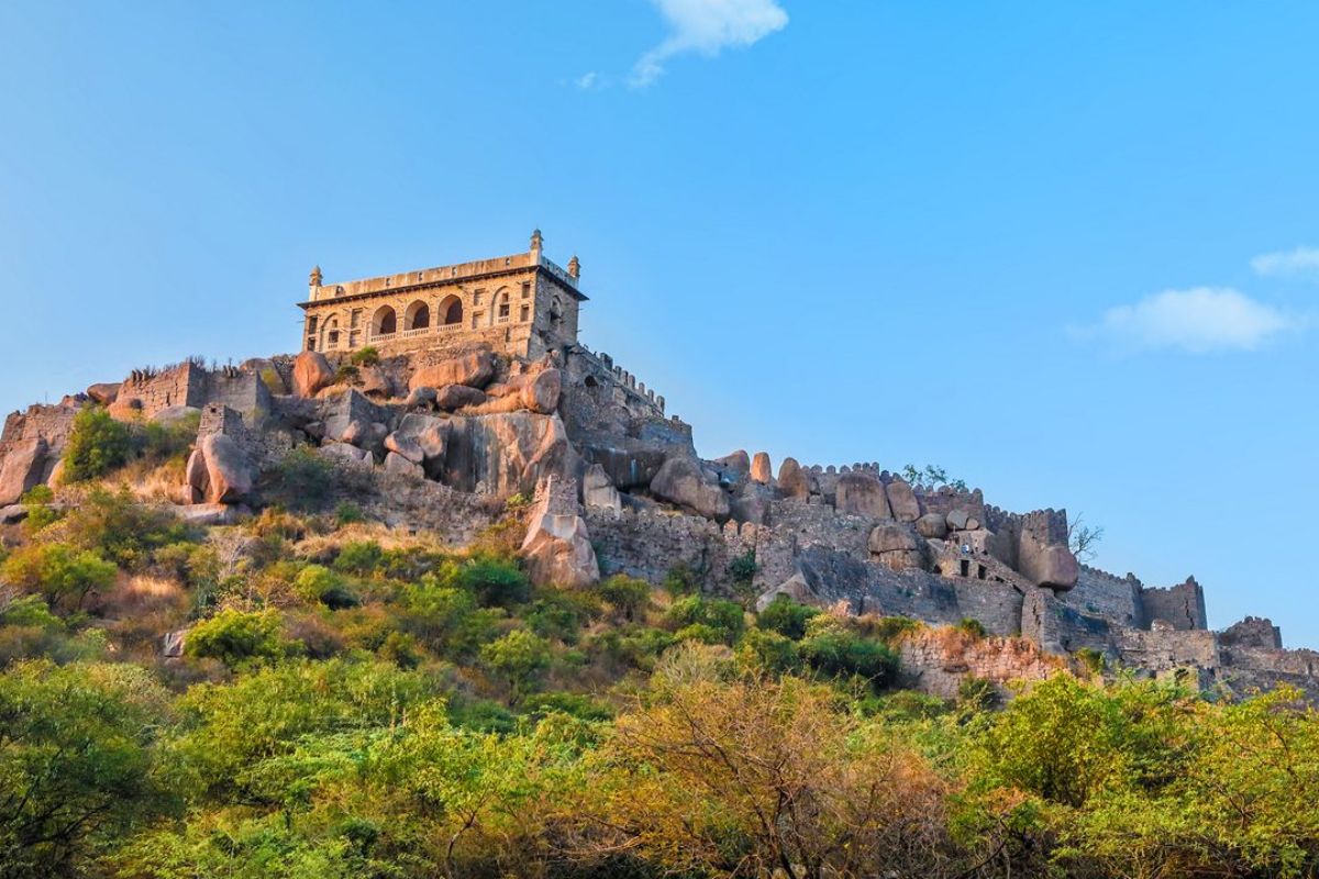 Telangana destinations featuring Hyderabad, Nizami heritage and Charminar